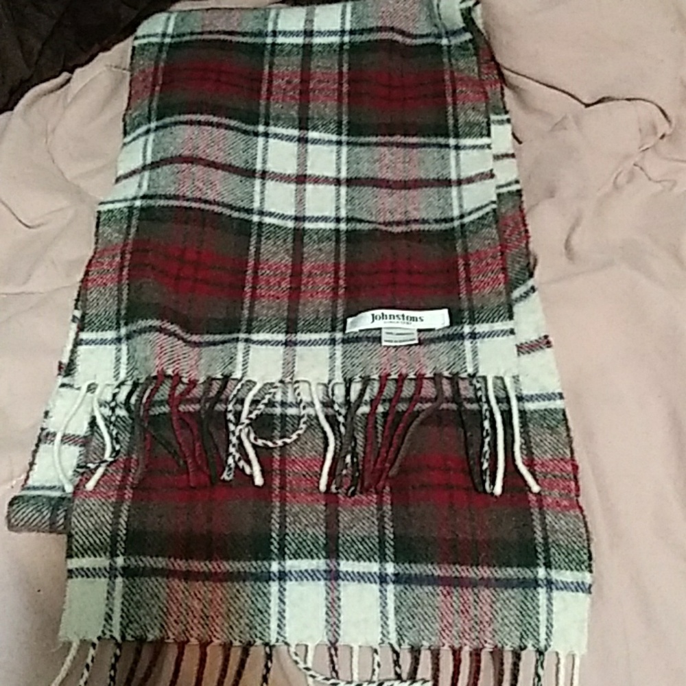 Scarf - Picture 2 of 3